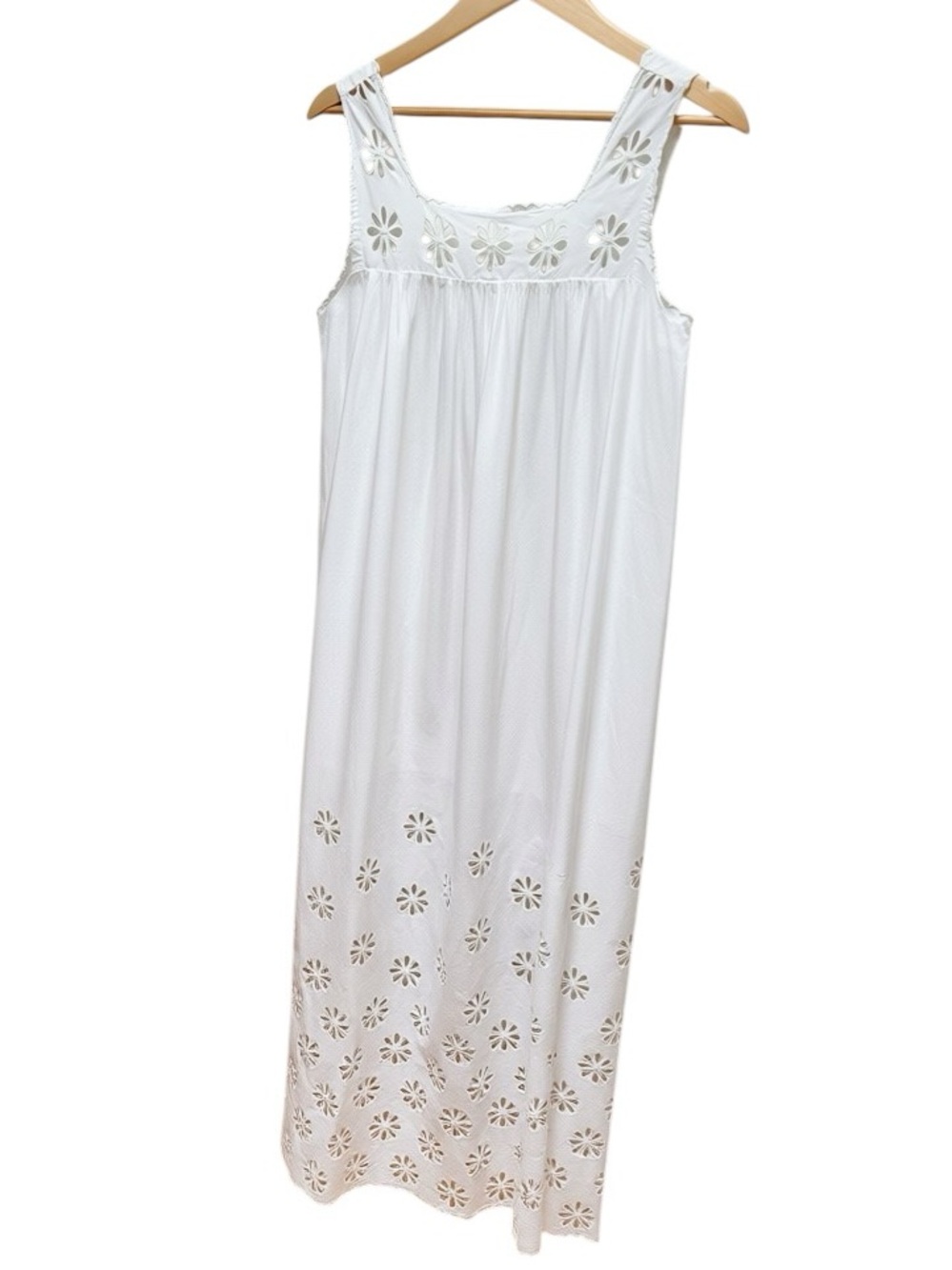 POSSE *NEW* Cecilia White Embroidered Shift Dress - Picture 10 of 16
